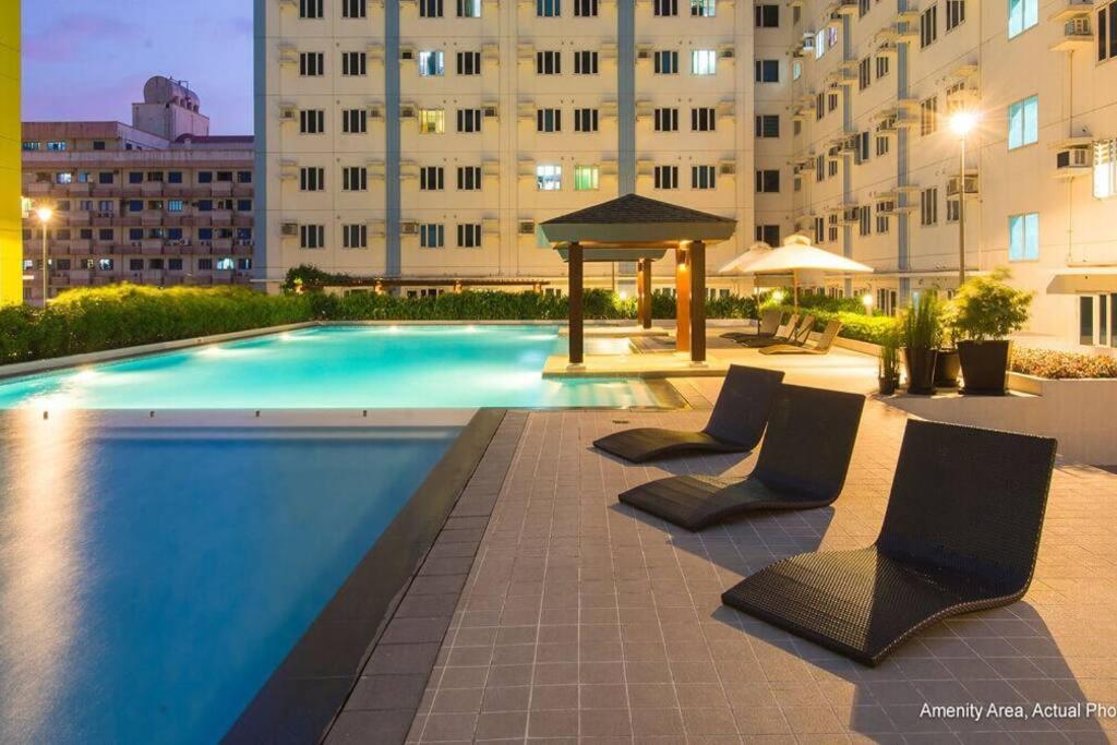 Huge A2J Executive Luxury 1Br Suite Near Abs Cbn, Gma Manila Exterior photo