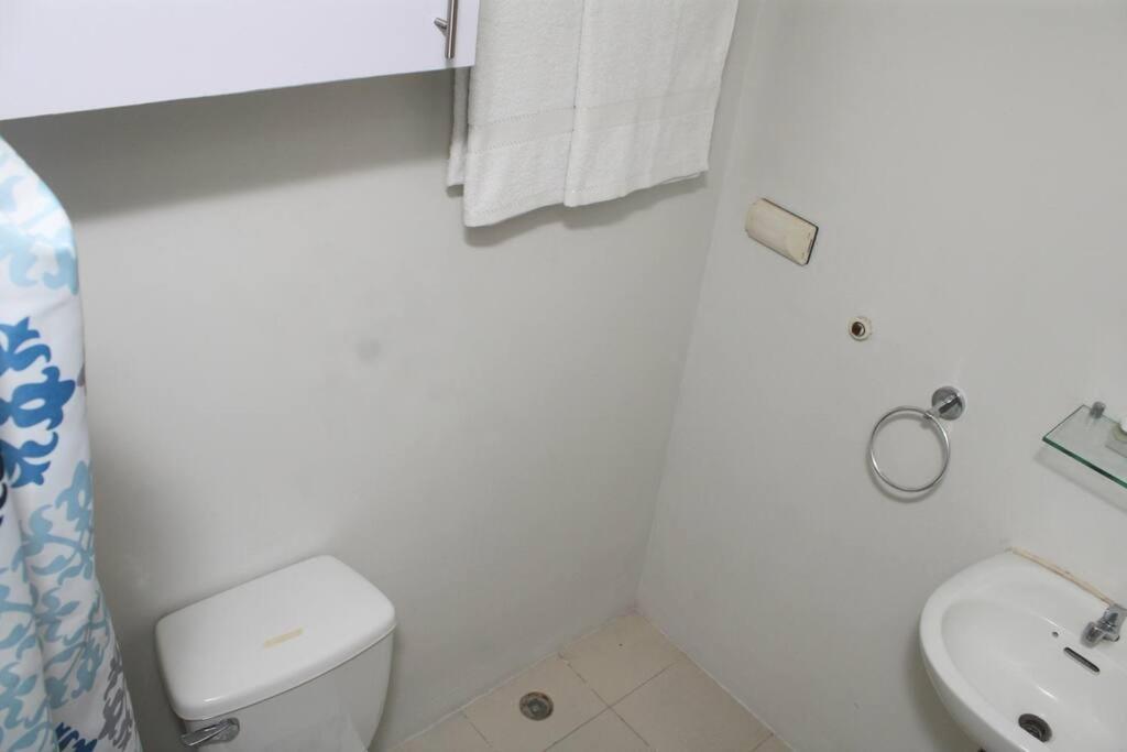 Huge A2J Executive Luxury 1Br Suite Near Abs Cbn, Gma Manila Exterior photo